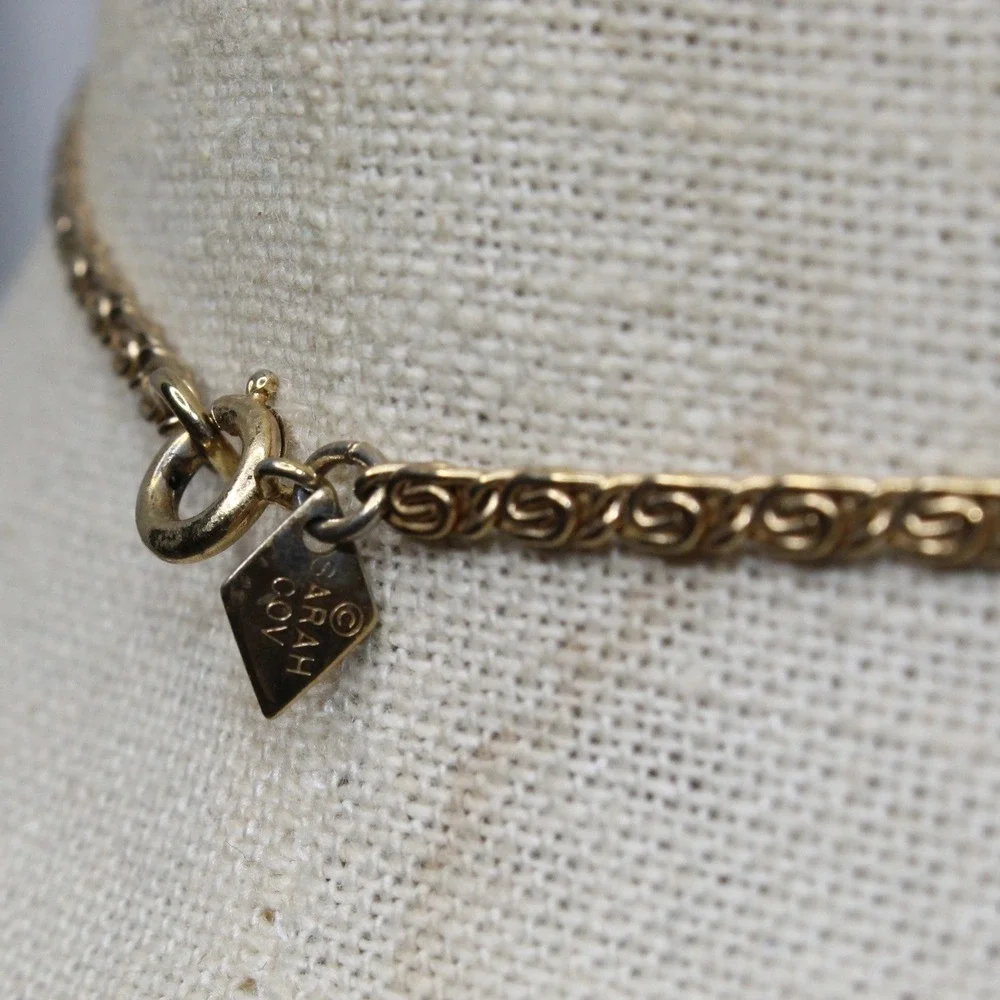 Sarah Coventry Necklace Reversible Floral Leaf Pendant 24in Gold Tone Vintage